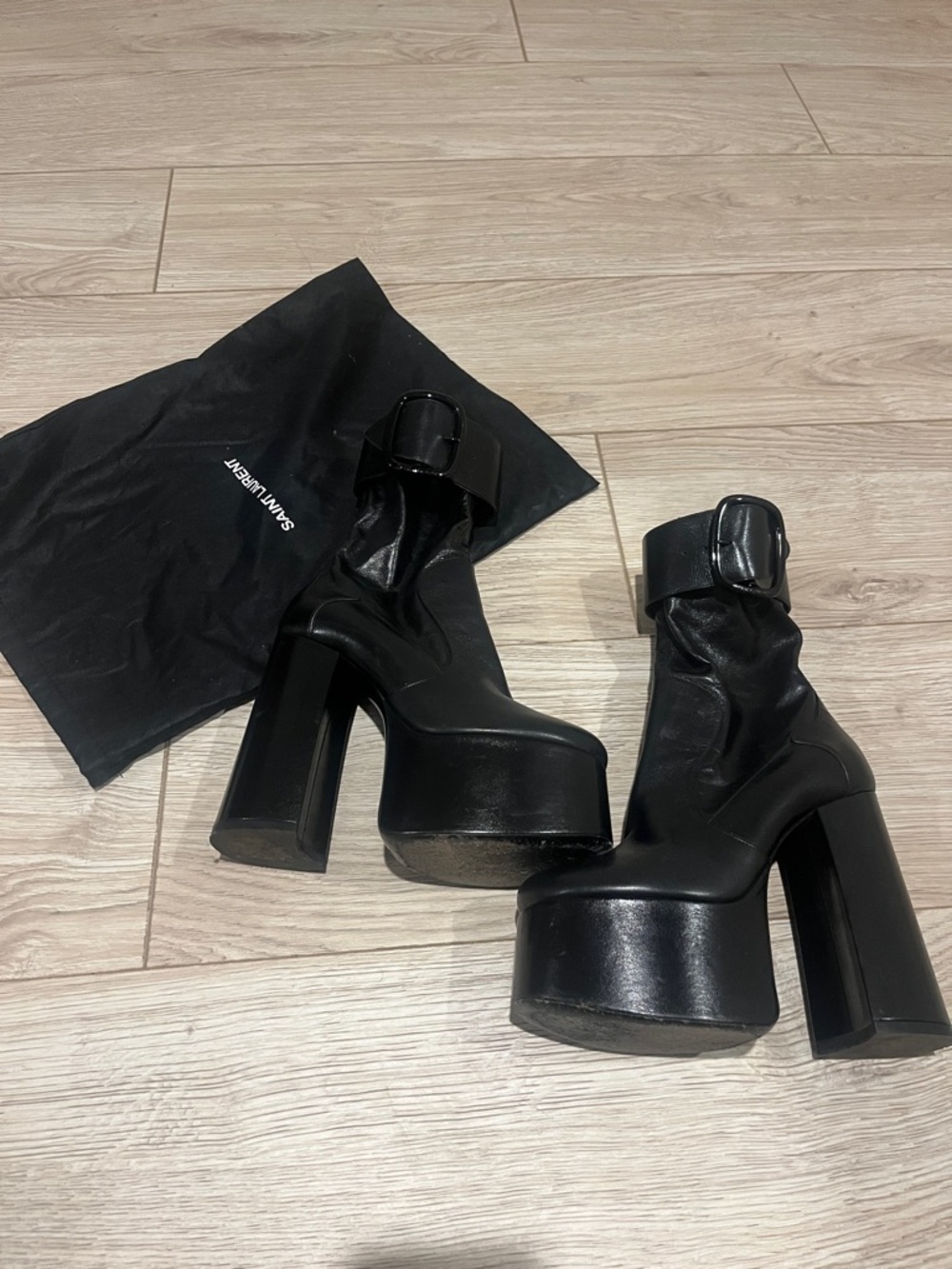 Saint Laurent “Billy” Black Leather Platform Ankle Boots - Picture 2 of 13
